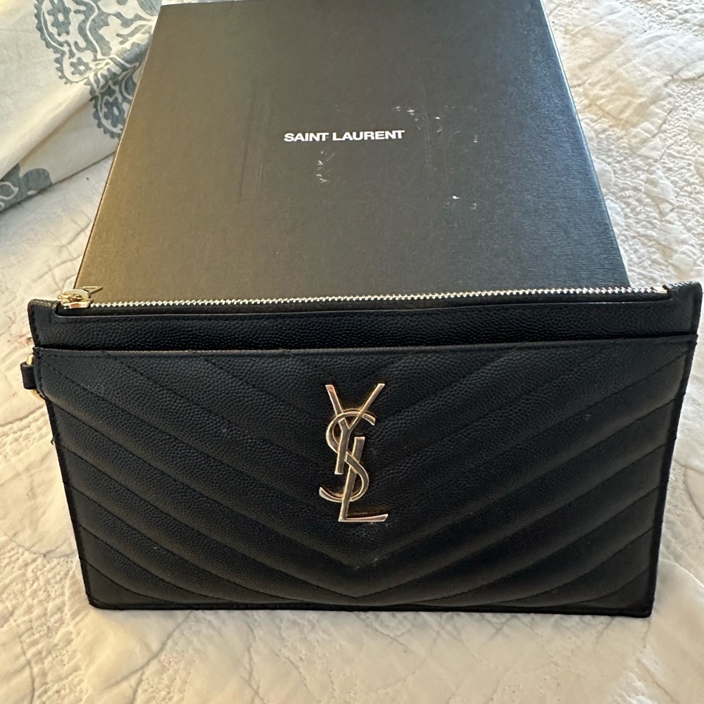 YSL CASSANDRE MATELASSÉ LARGE ZIPPED POUCH IN GRAIN DE POUDRE EMBOSSED LEATHER